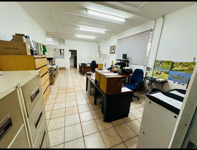 1,550M² WAREHOUSE FOR SALE IN PIETERMARITZBURG CENTRAL